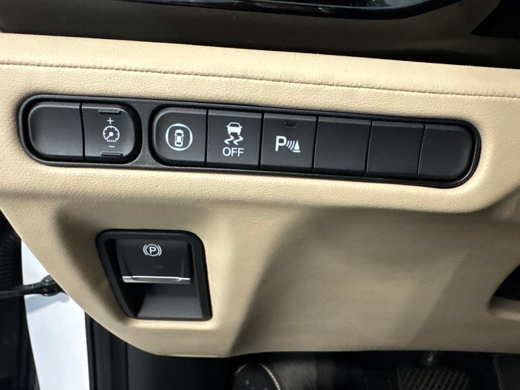 Used 2022 Acura MDX w/ Technology Package AWD/4WD image 16