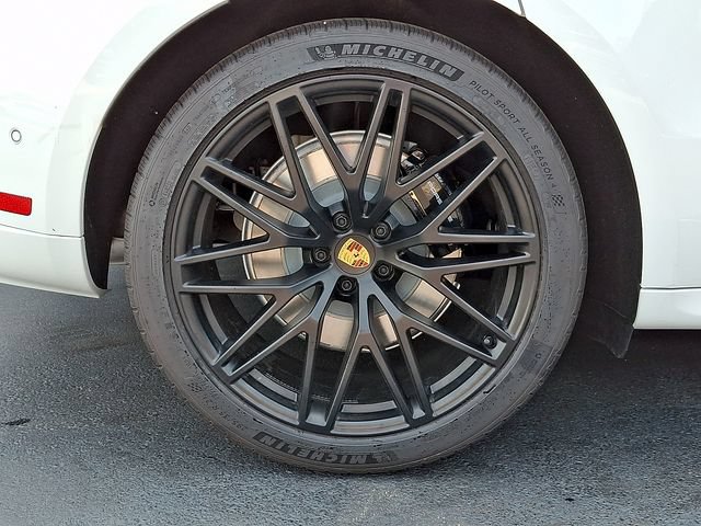 Certified 2025 Porsche Macan GTS AWD/4WD image 13