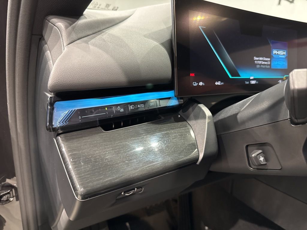 Used 2025 BMW i5 xDrive40 w/ Premium Package AWD/4WD image 19