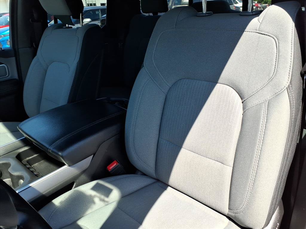 Used 2022 RAM 1500 Big Horn AWD/4WD image 17