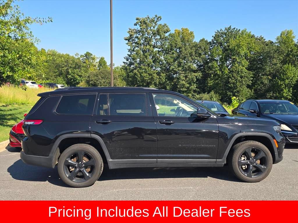 Used 2022 Jeep Grand Cherokee L Limited w/ Luxury Tech Group II RWD image 2