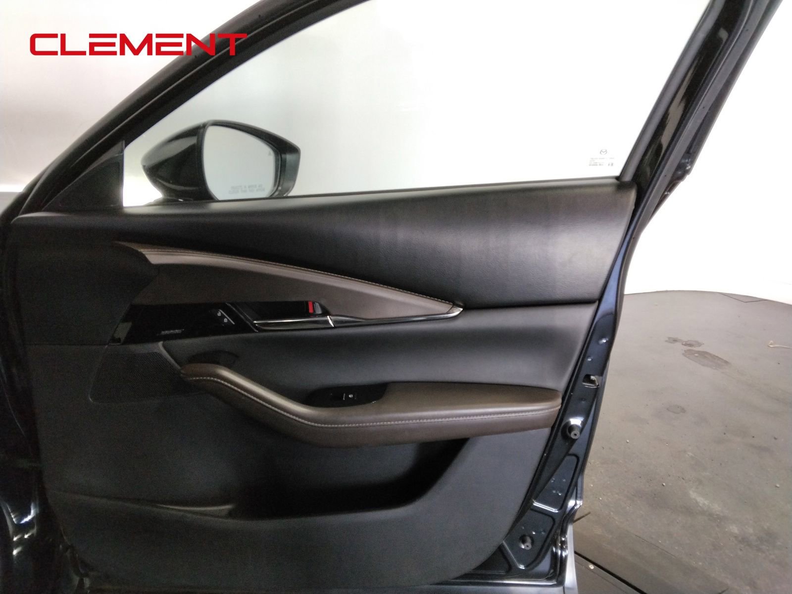 Used 2024 MAZDA CX-30 AWD 2.5 S w/ Premium Package image 38