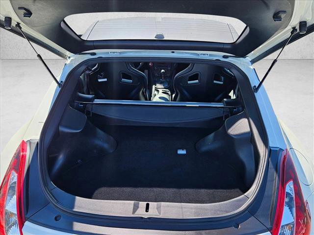Used 2018 Nissan 370Z NISMO image 6