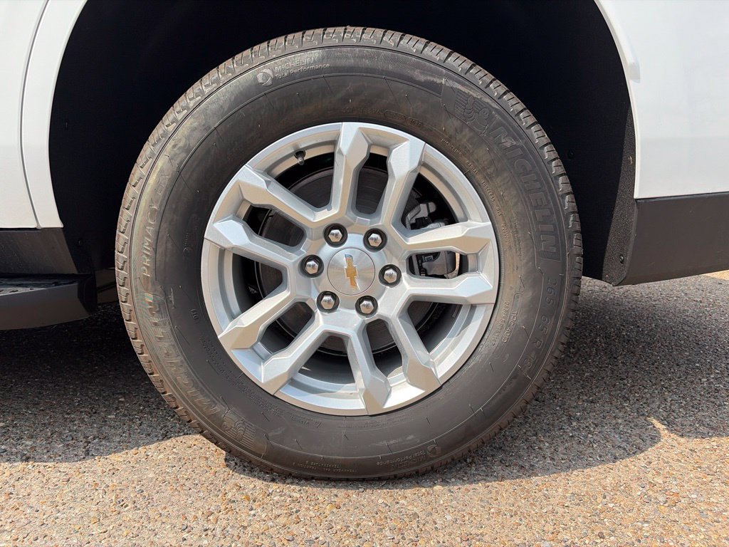 New 2026 Chevrolet Tahoe LS RWD image 18