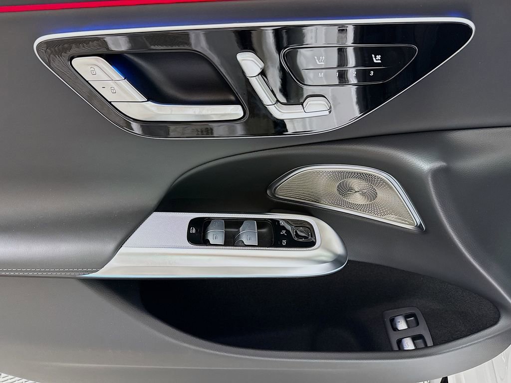 New 2026 Mercedes-Benz E 53 AMG e 4MATIC Sedan image 18