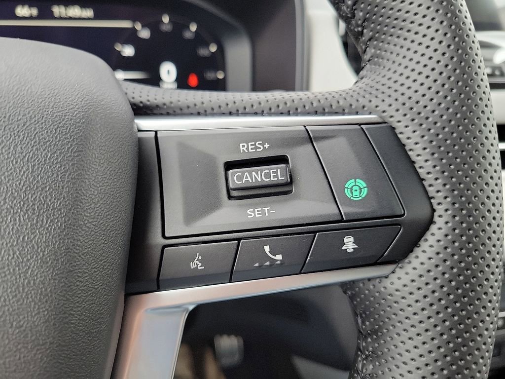 New 2025 Mitsubishi Outlander Platinum Edition image 17