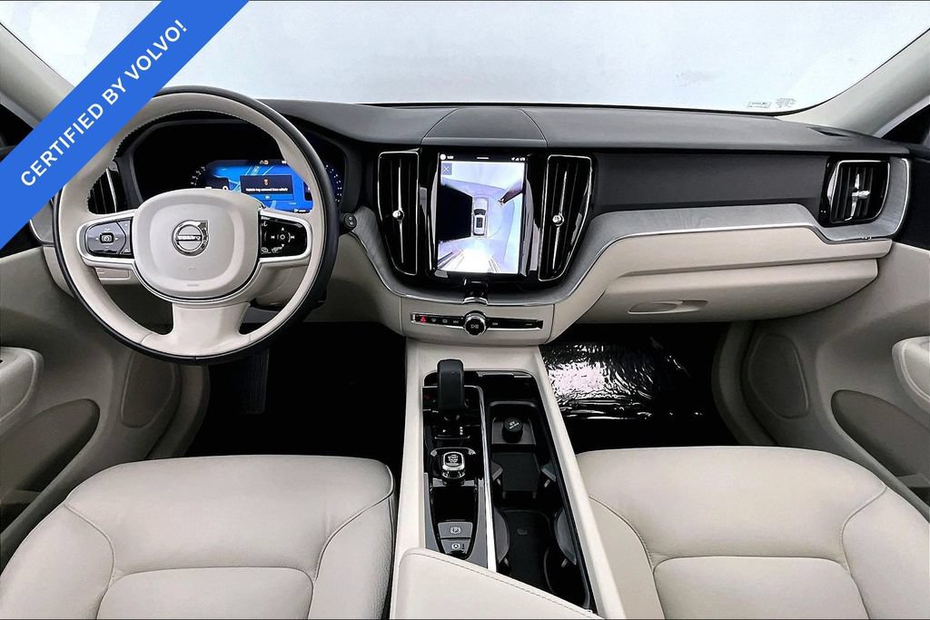 Certified 2025 Volvo XC60 B5 Plus AWD/4WD image 19
