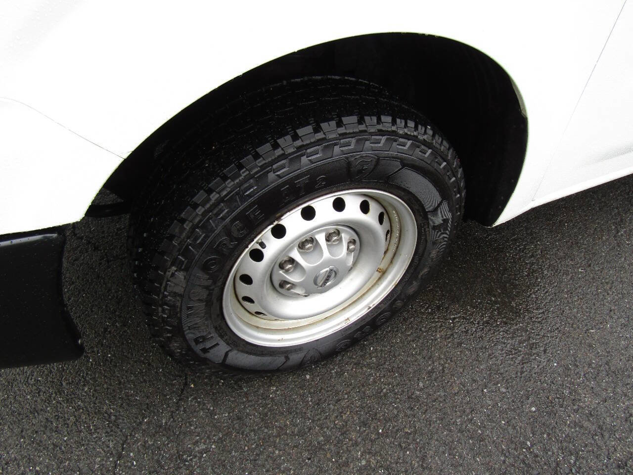 Used 2019 Nissan NV 1500 S image 23