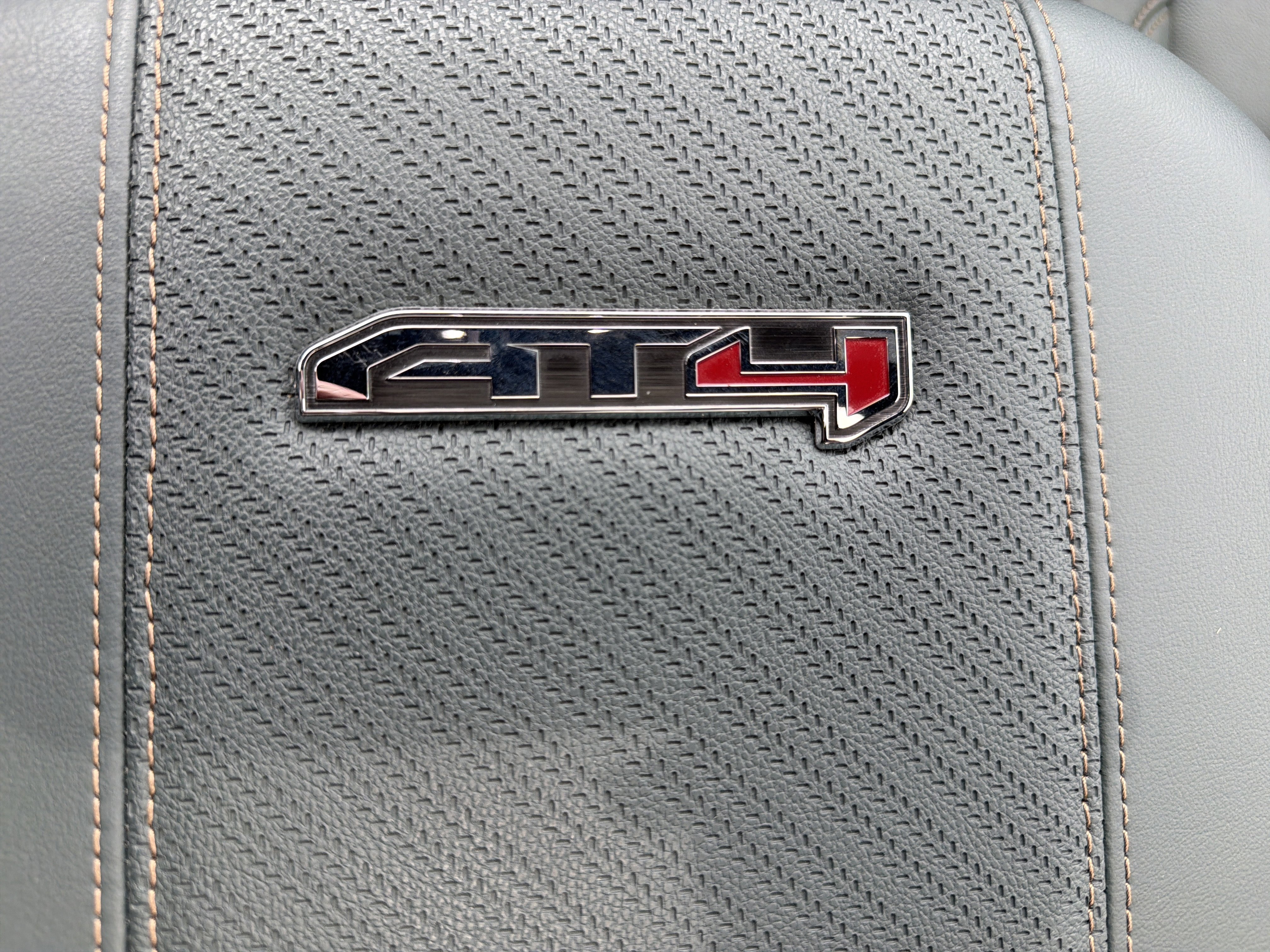 New 2026 GMC Yukon AT4 w/ AT4 Premium Package AWD/4WD image 38
