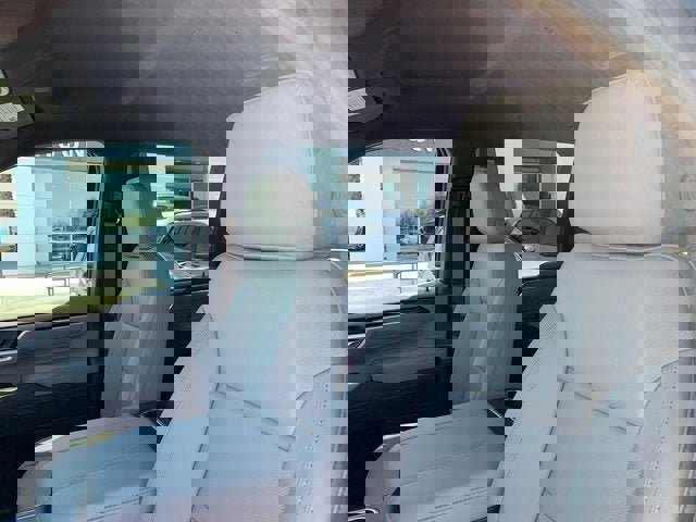 New 2025 GMC Sierra 2500 SLT w/ SLT Convenience Package image 18