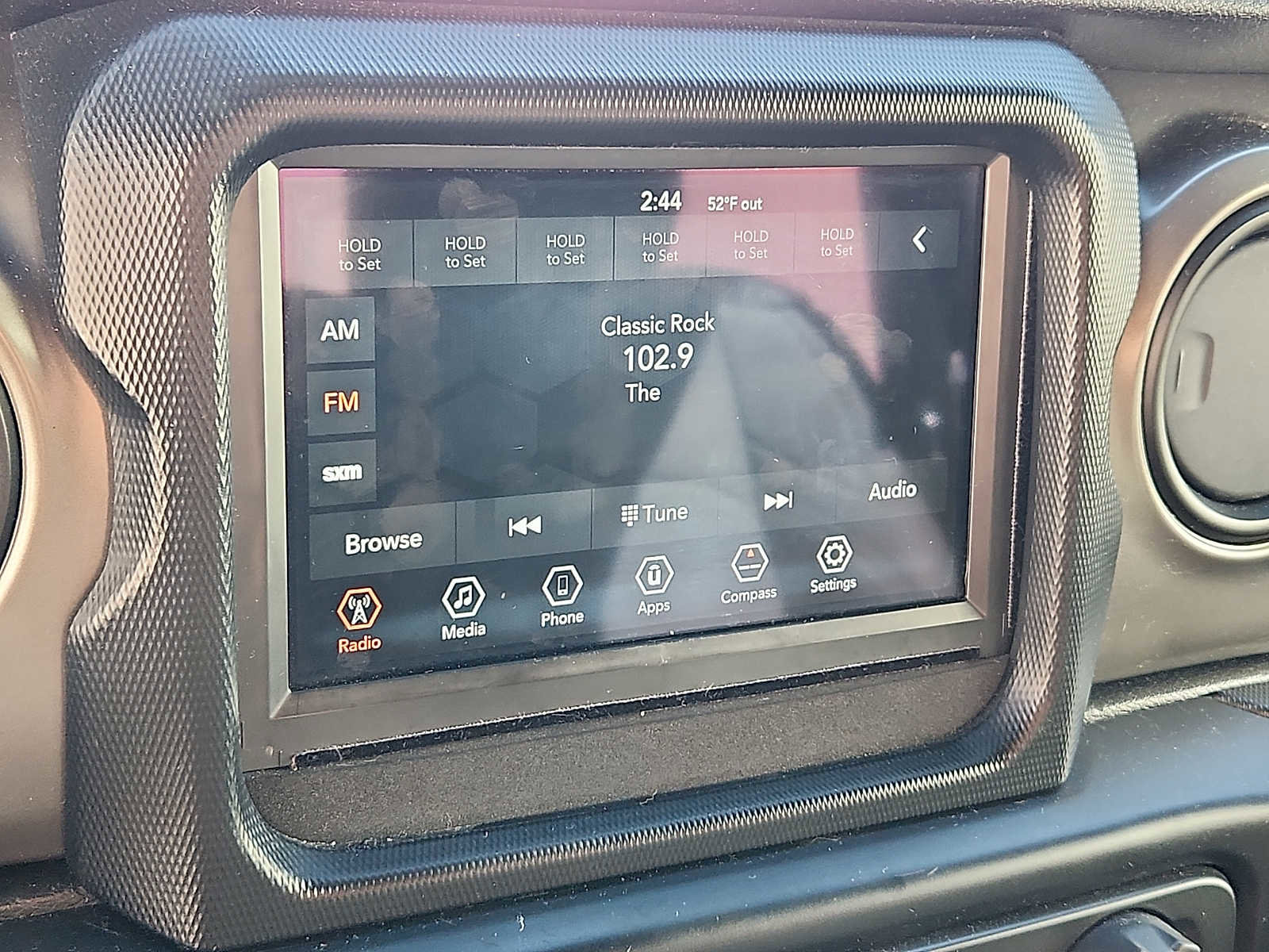 Used 2019 Jeep Wrangler Sport image 16