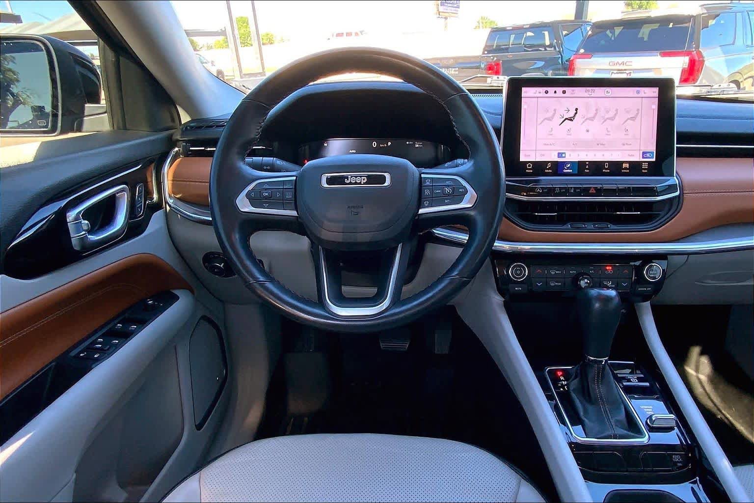 Used 2022 Jeep Compass Limited w/ Elite Group AWD/4WD image 6
