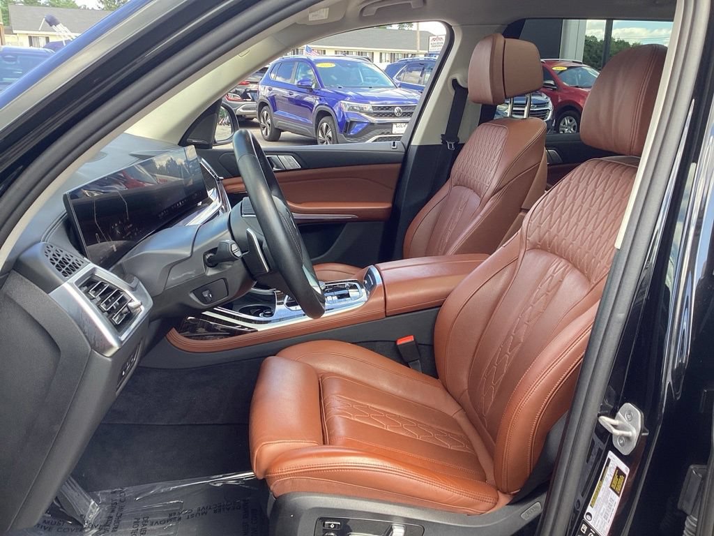Used 2026 BMW X7 xDrive40i AWD/4WD image 17