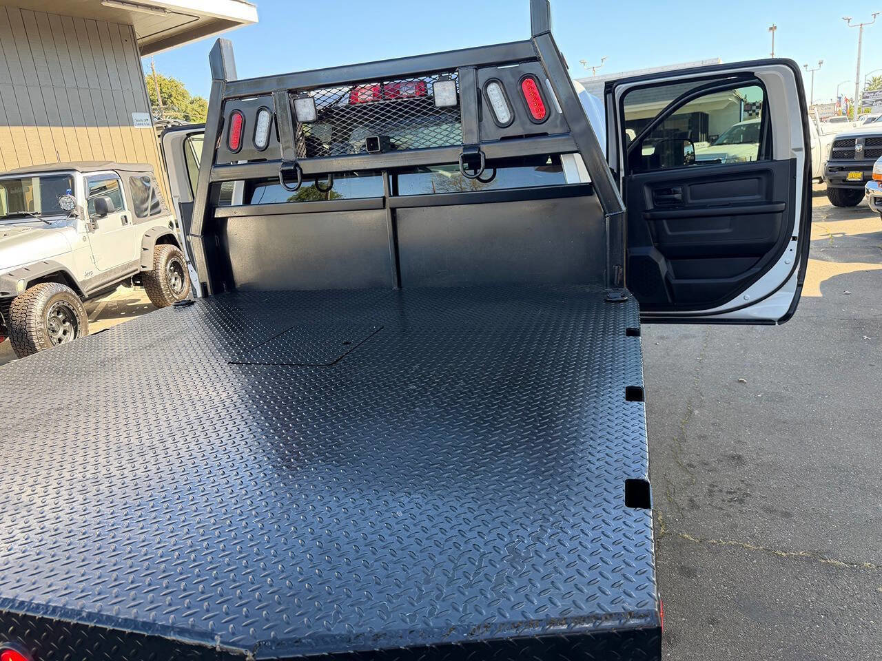 Used 2018 RAM 2500 Tradesman w/ Popular Equipment Group image 39