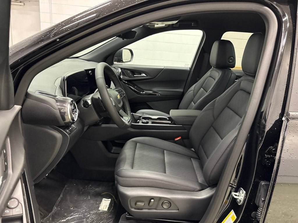 New 2027 Chevrolet Equinox LT w/ Convenience Package II AWD/4WD image 16