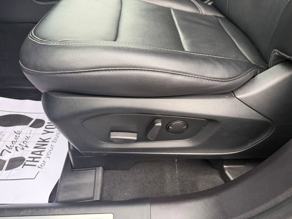 Used 2022 Ford Explorer Limited w/ Equipment Group 301A image 18