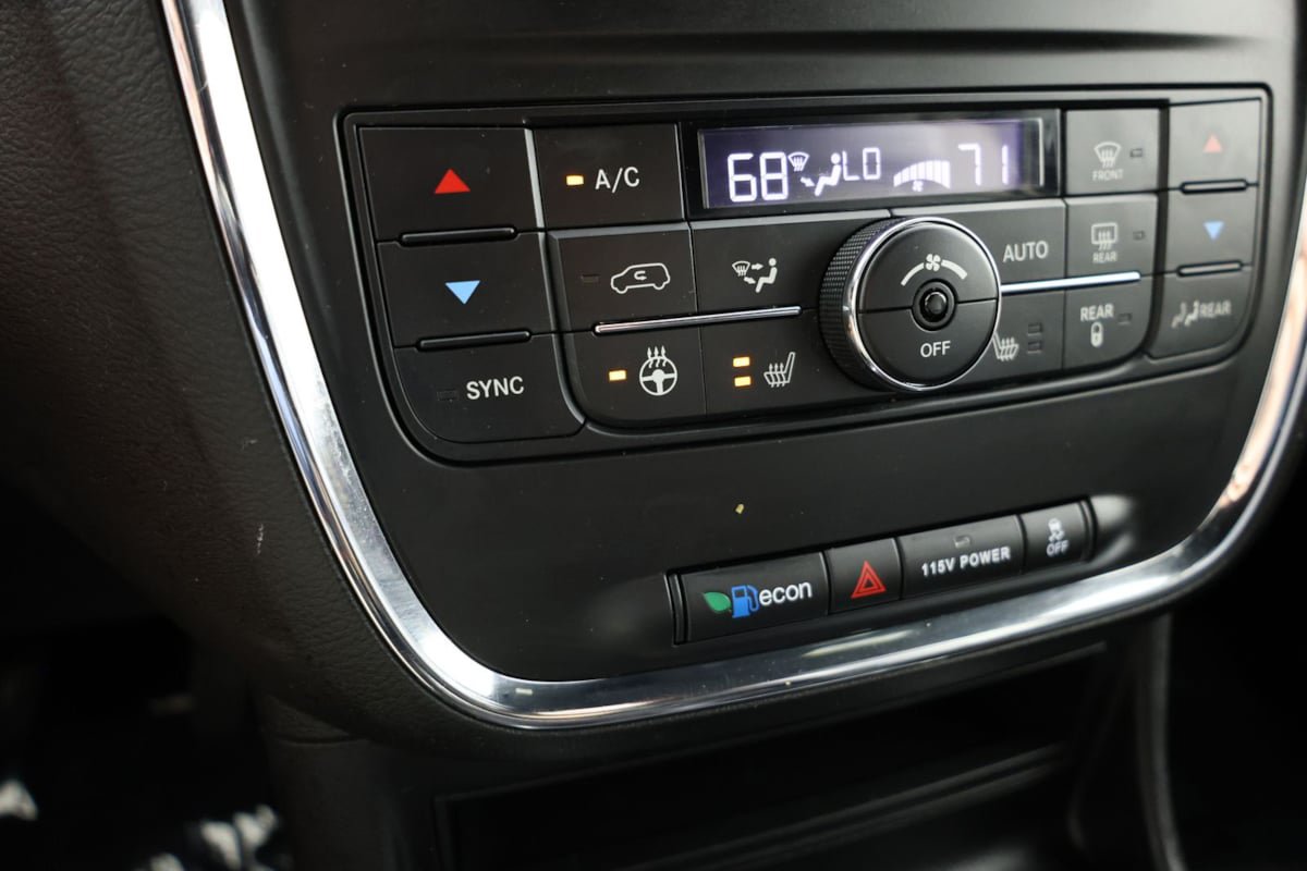 Used 2019 Dodge Grand Caravan GT FWD image 9