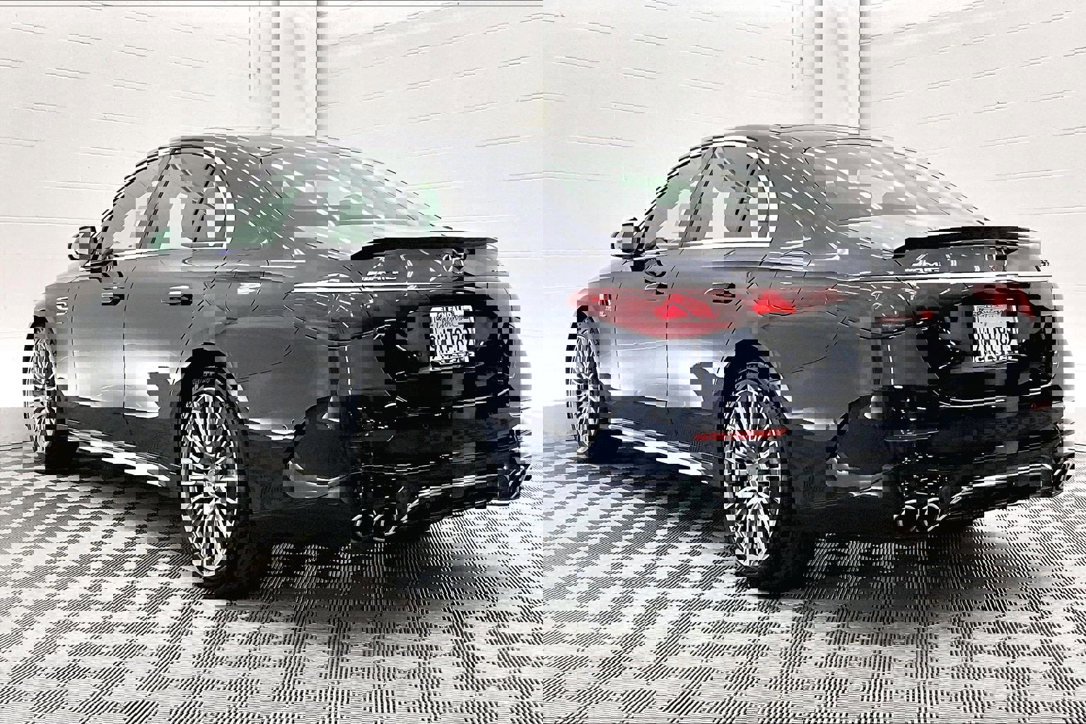 Used 2026 Mercedes-Benz E 53 AMG e 4MATIC Sedan image 10