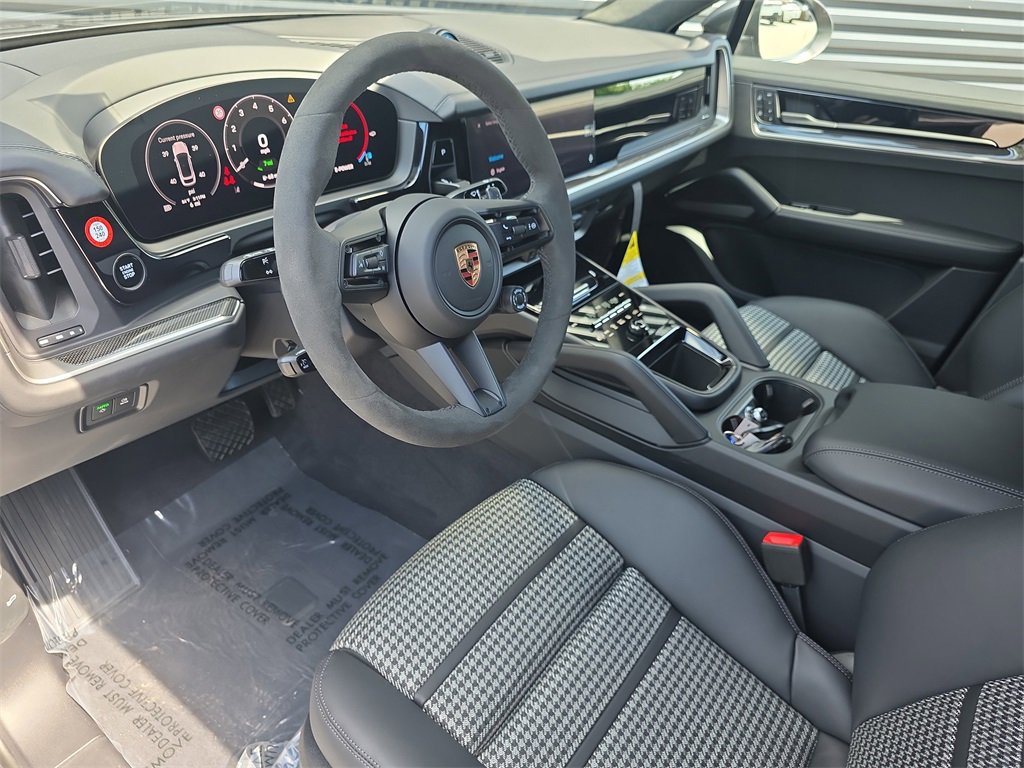 New 2026 Porsche Cayenne E-Hybrid Coupe image 4