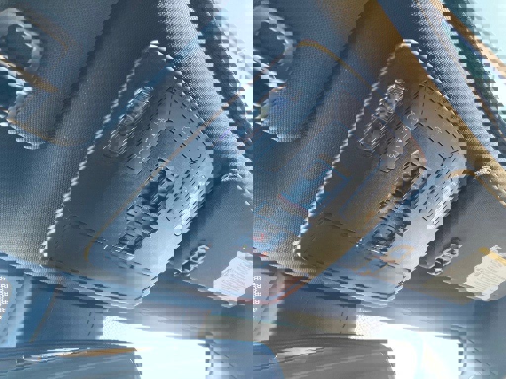 Certified 2025 Toyota Sienna XSE image 29