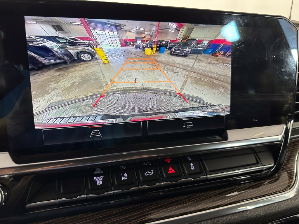 Used 2024 GMC Sierra 2500 SLE AWD/4WD image 18