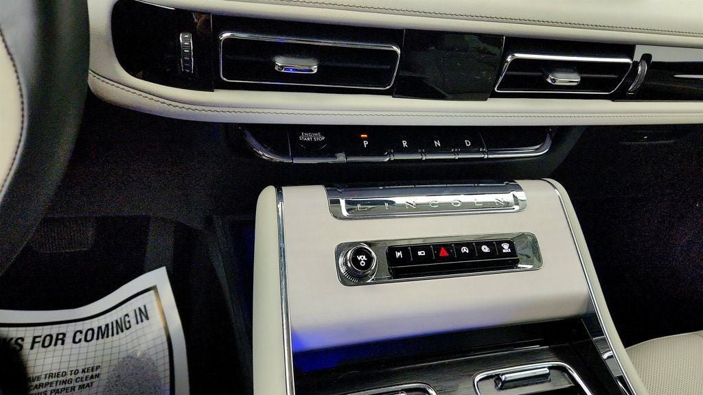 Used 2026 Lincoln Aviator Reserve AWD/4WD image 15