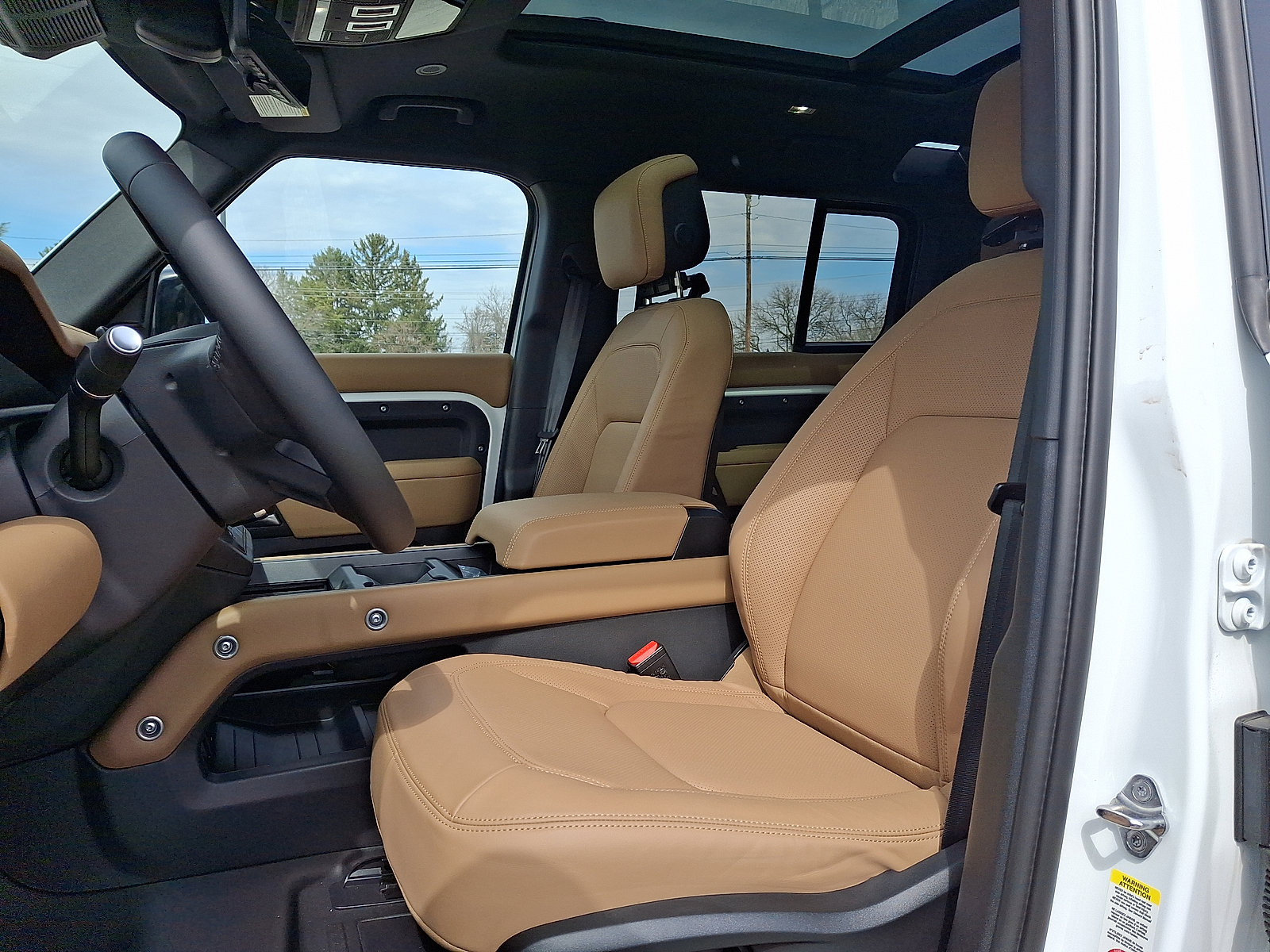 New 2026 Land Rover Defender 110 X-Dynamic SE AWD/4WD image 3