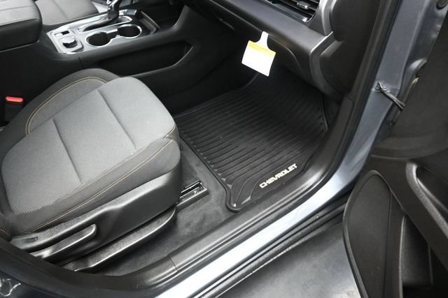 Used 2021 Chevrolet Traverse LT FWD image 46