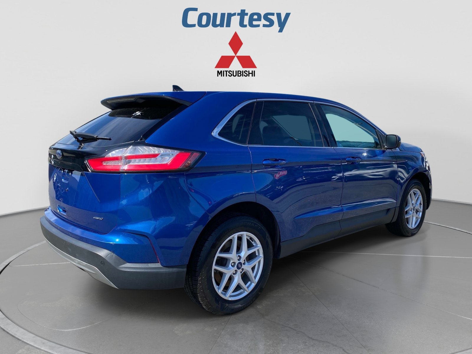 Used 2022 Ford Edge SEL AWD/4WD image 6