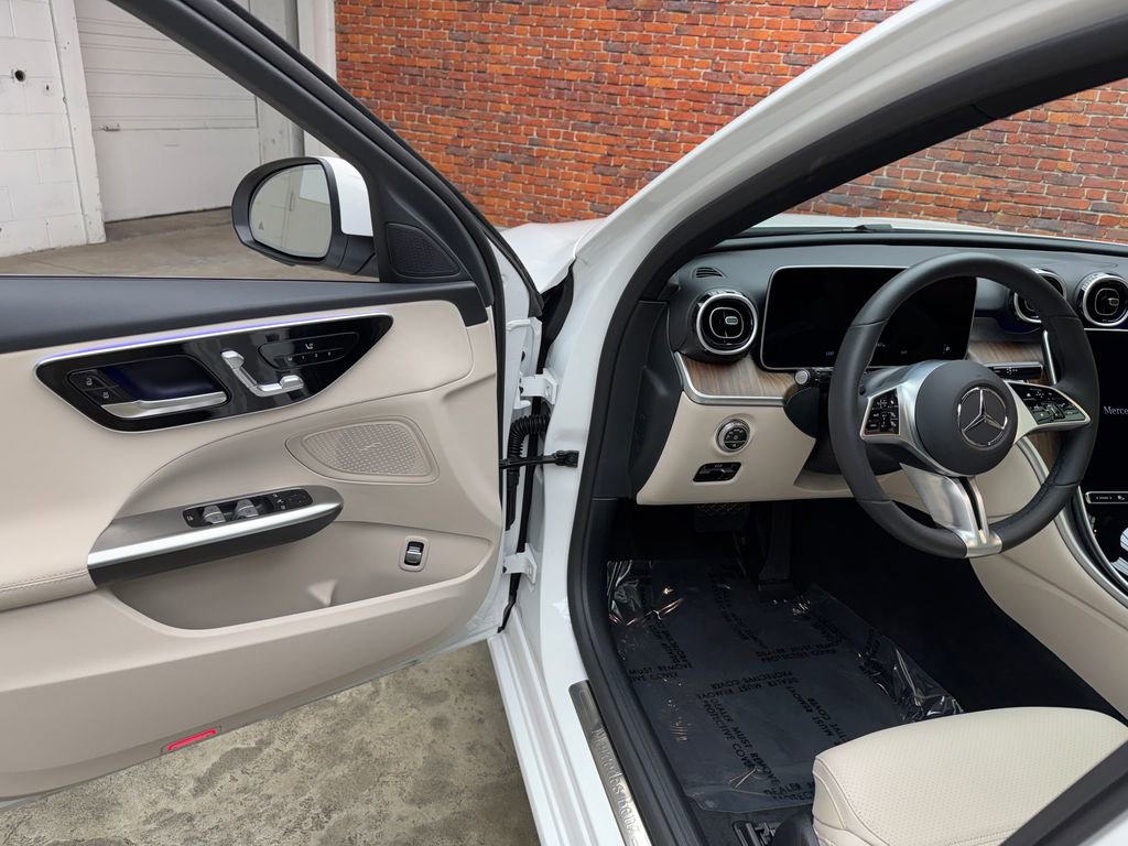 Used 2026 Mercedes-Benz C 300 4MATIC Sedan image 8