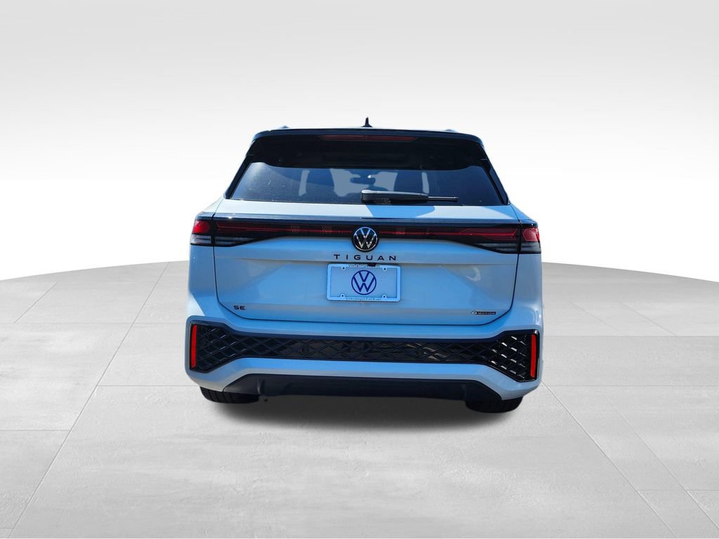 New 2026 Volkswagen Tiguan SE R-Line AWD/4WD image 5