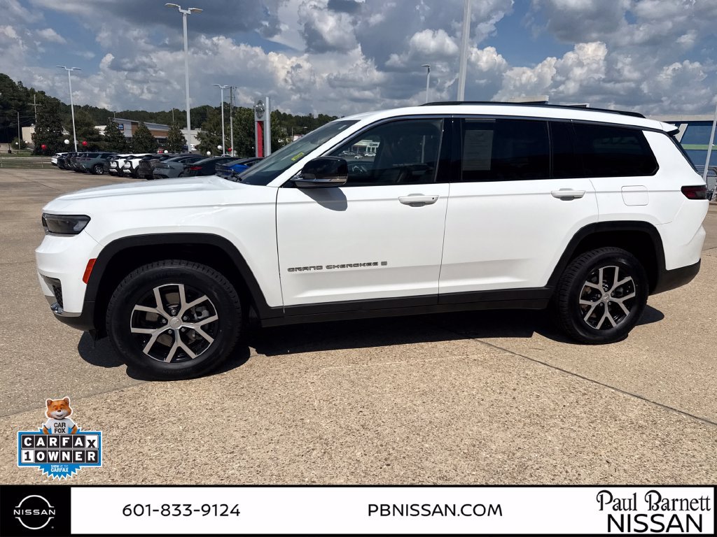 Used 2023 Jeep Grand Cherokee L Limited AWD/4WD image 15
