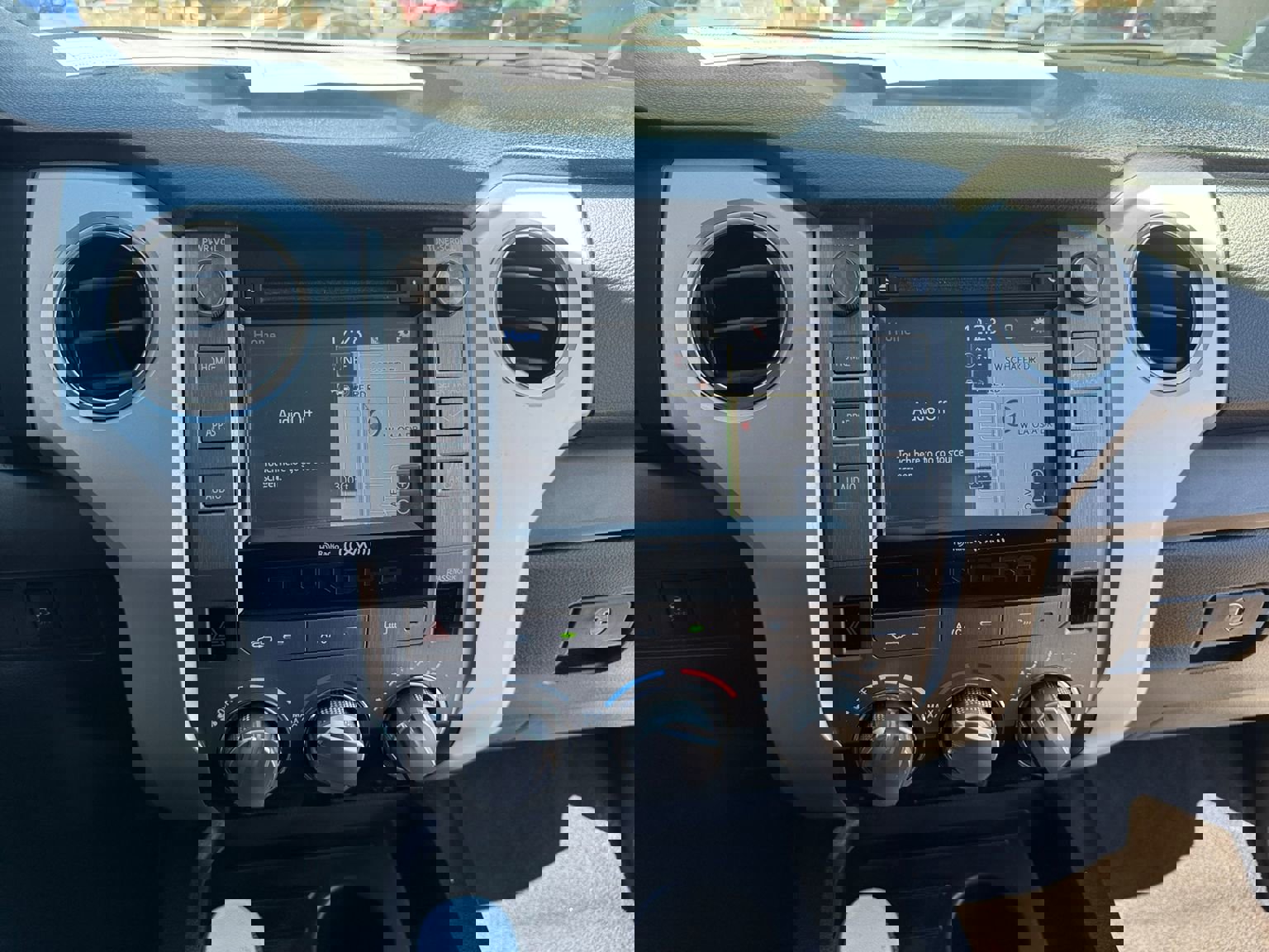 Used 2017 Toyota Tundra SR5 w/ SR5 Upgrade Package image 20