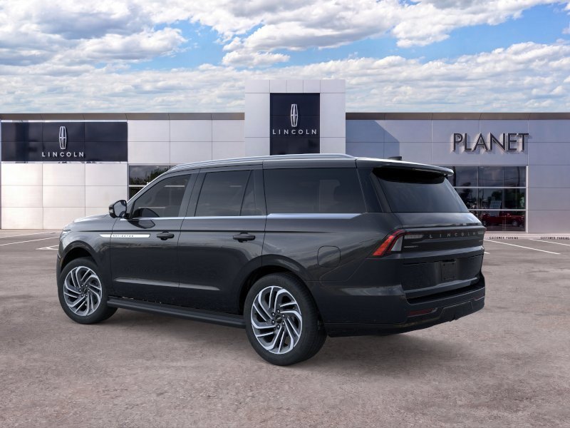 New 2026 Lincoln Navigator Premiere AWD/4WD image 4