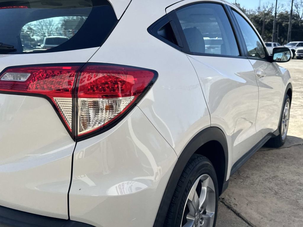 Used 2021 Honda HR-V LX image 14