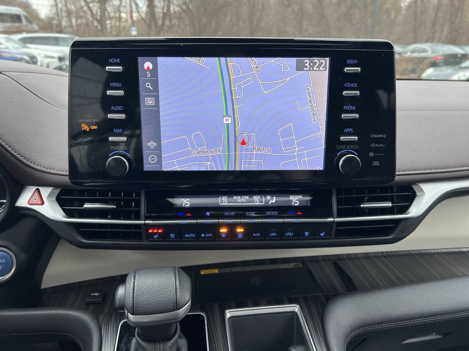 Used 2023 Toyota Sienna Platinum image 20