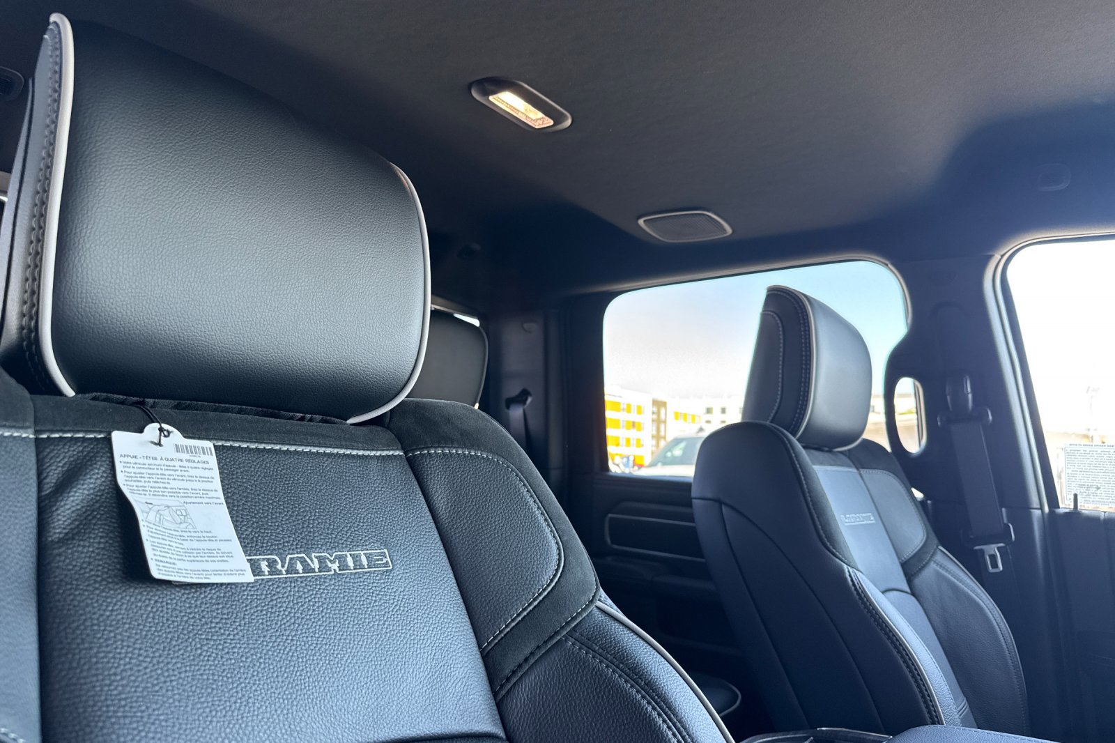 New 2026 RAM 2500 Laramie AWD/4WD image 15
