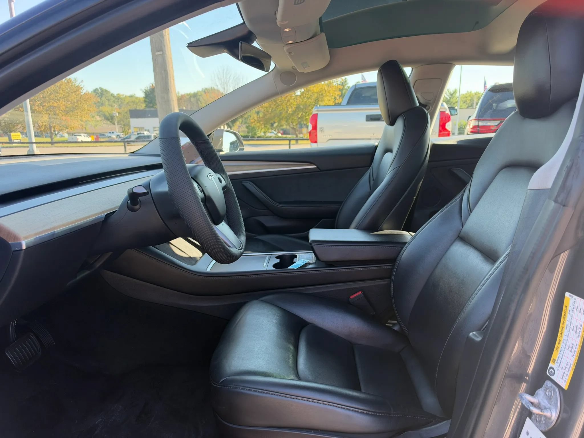 Used 2022 Tesla Model 3 Standard Range RWD image 13