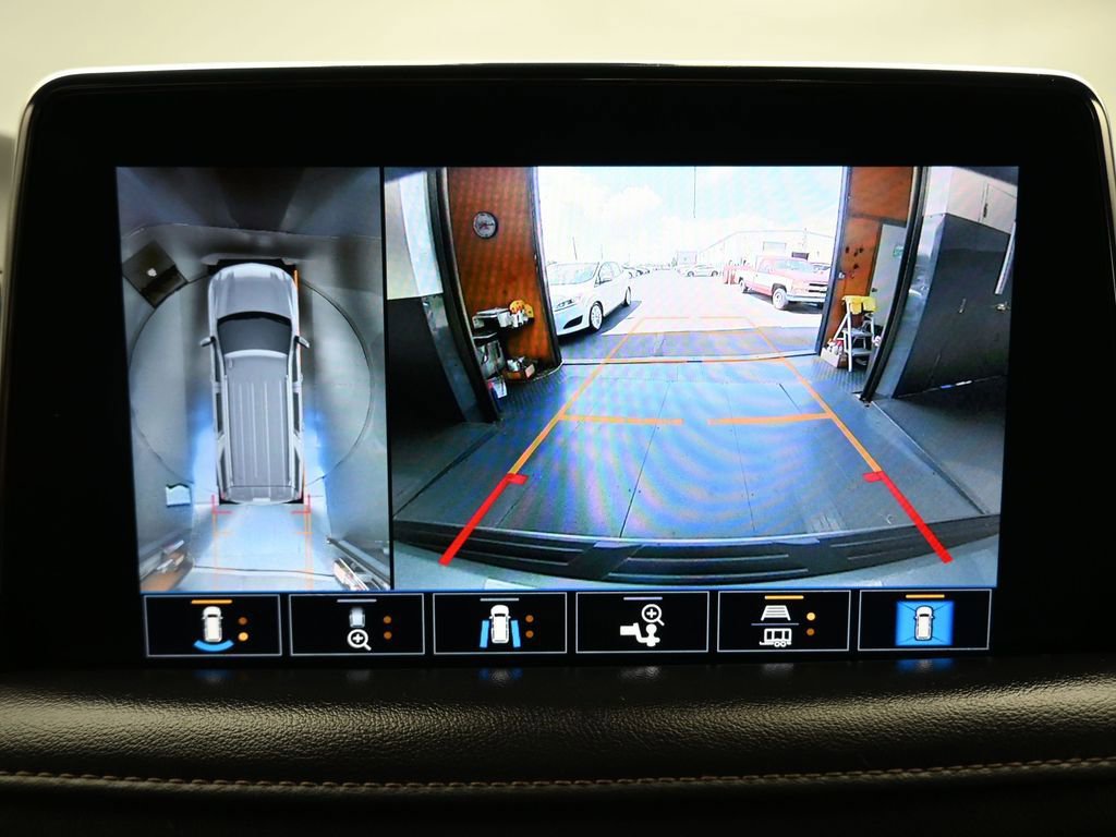 Used 2021 Chevrolet Suburban High Country image 19