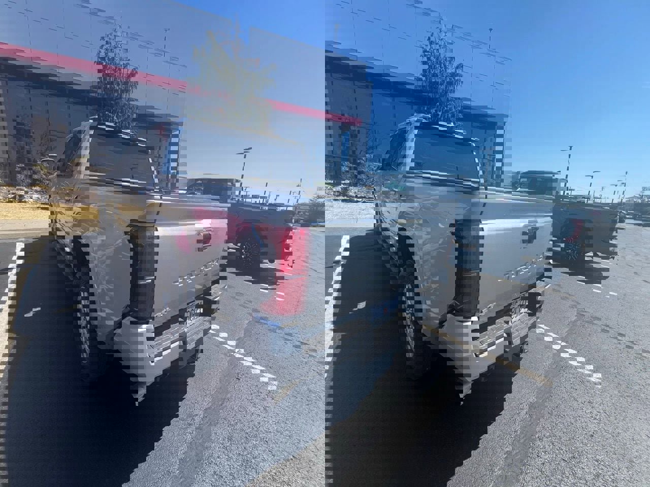 Used 2024 Toyota Tacoma SR5 image 3