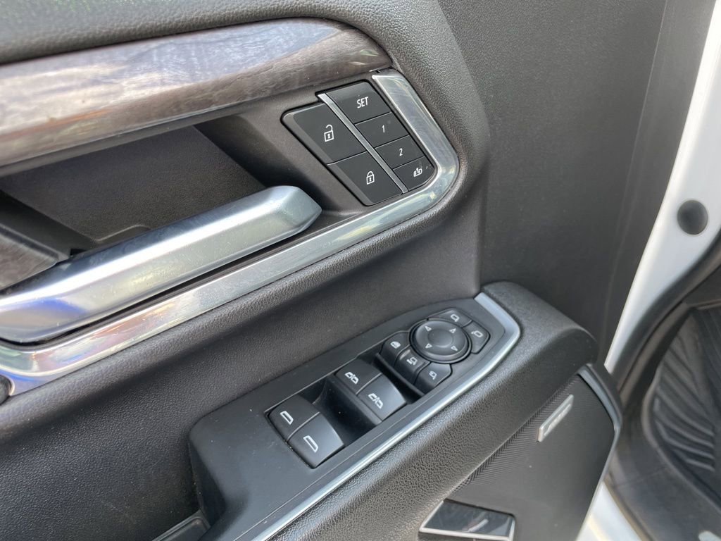 Used 2024 Chevrolet Silverado 2500 LTZ w/ LTZ Convenience Package AWD/4WD image 13