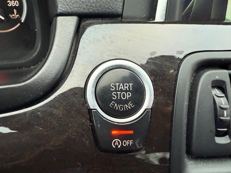 Used 2014 BMW 528i xDrive Sedan AWD/4WD image 18