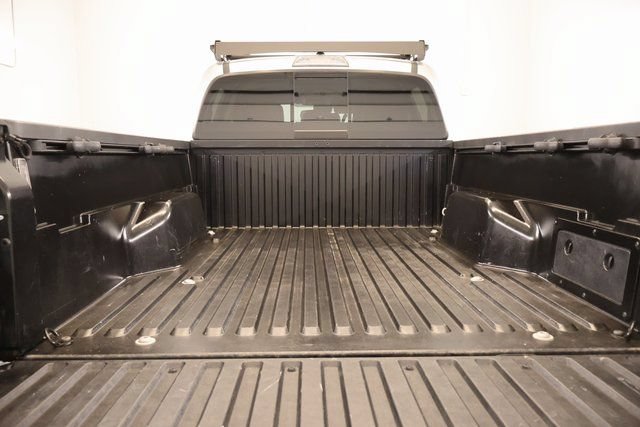 Certified 2022 Toyota Tacoma SR5 AWD/4WD image 27