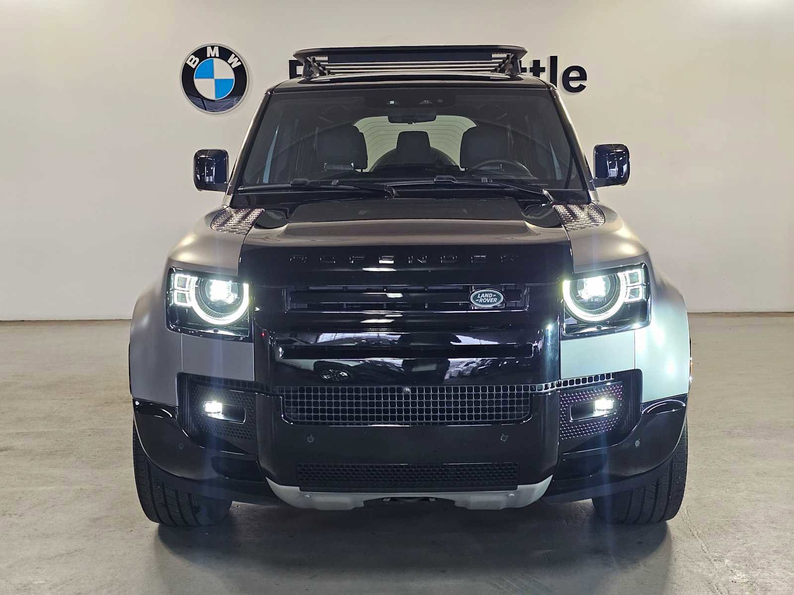 Used 2023 Land Rover Defender 110 X image 6