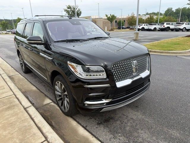 Used 2020 Lincoln Navigator L Reserve w/ Luxury Package AWD/4WD image 23