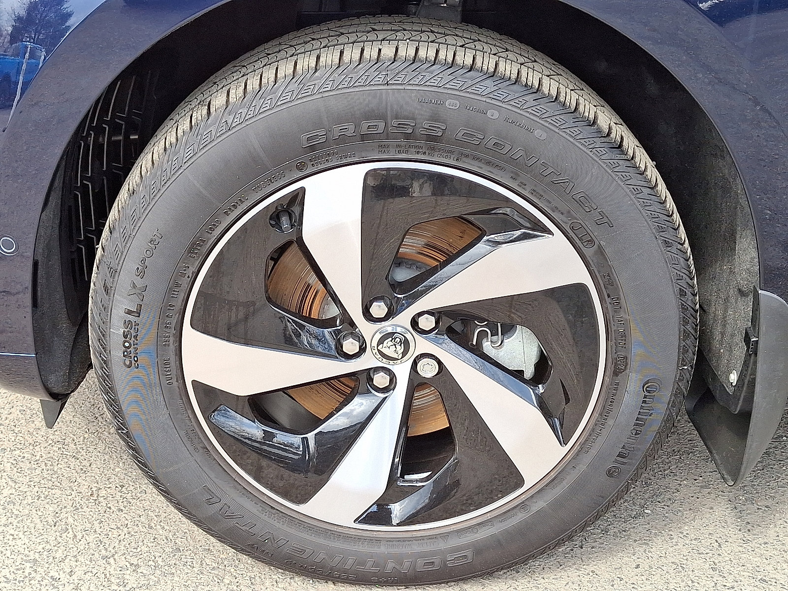 Certified 2025 Jaguar F-PACE R-Dynamic S image 9