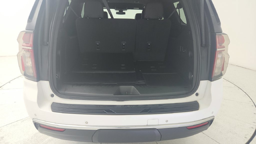 Certified 2022 Chevrolet Suburban LT w/ Luxury Package RWD image 35