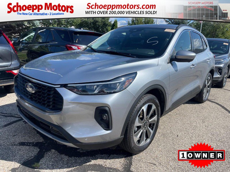 Used 2024 Ford Escape Platinum AWD/4WD image 1