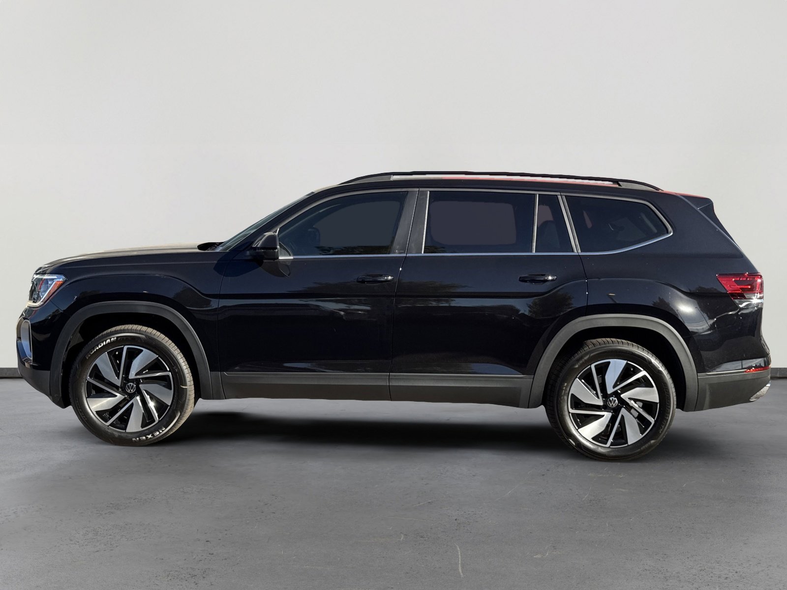 New 2026 Volkswagen Atlas SE image 3