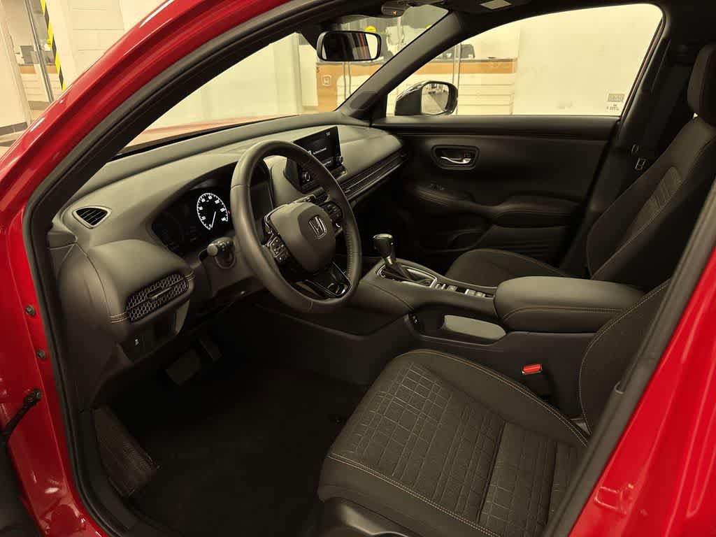 Used 2024 Honda HR-V Sport image 28